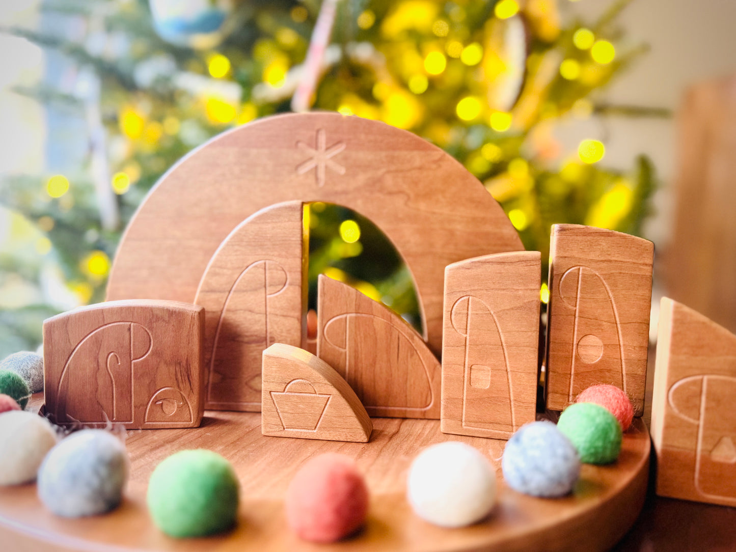 PRE-ORDER Heirloom Advent nativity calendar