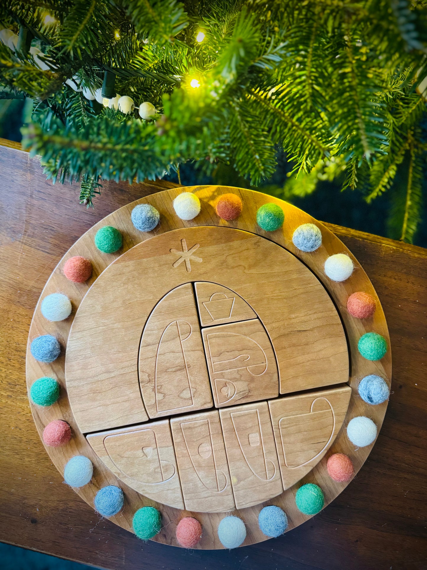 Heirloom Advent nativity calendar